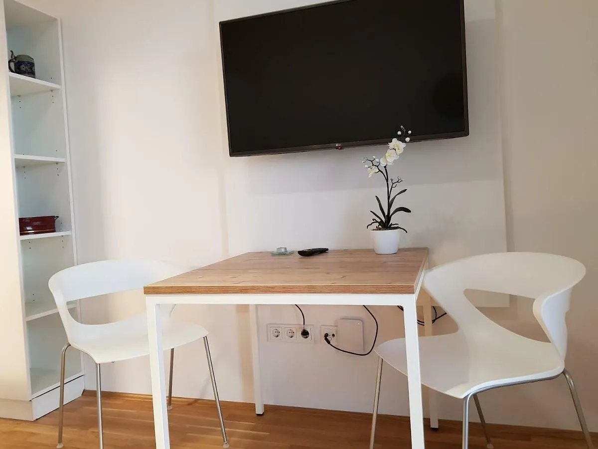 Messe Apartment Munchen-Riem מינכן
